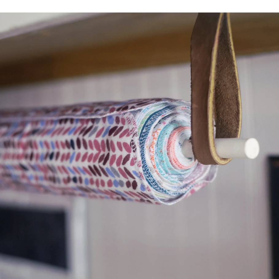 Ekki pappírsþurrkur 12 stk. á rúllu marglit munstur. 25x30 cm.