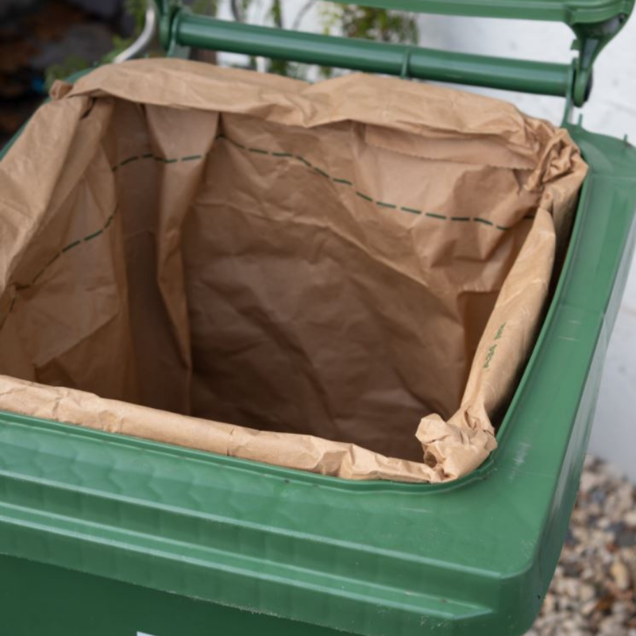 240 ltr. 2ja laga pappírspoki 3 stk. Jarðgeranlegir
