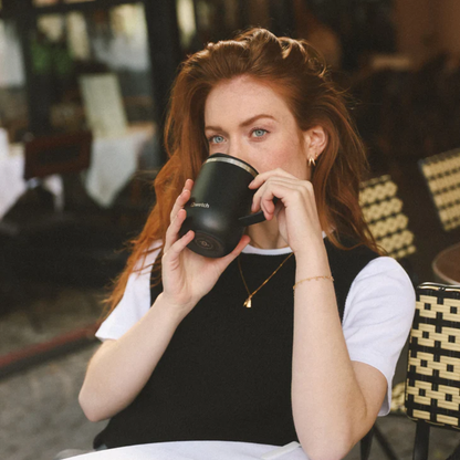 Ferðamál 350 ml. m/haldi. Svart matt