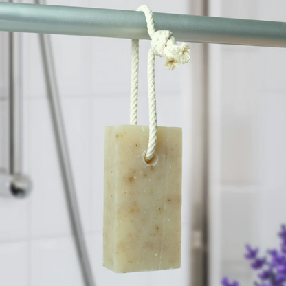 Lavender sápa með bandi 125 gr.