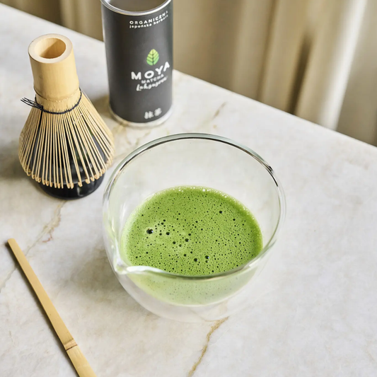 Matcha glerskál með stút