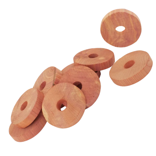 Sedrusviðarskífur á herðatré