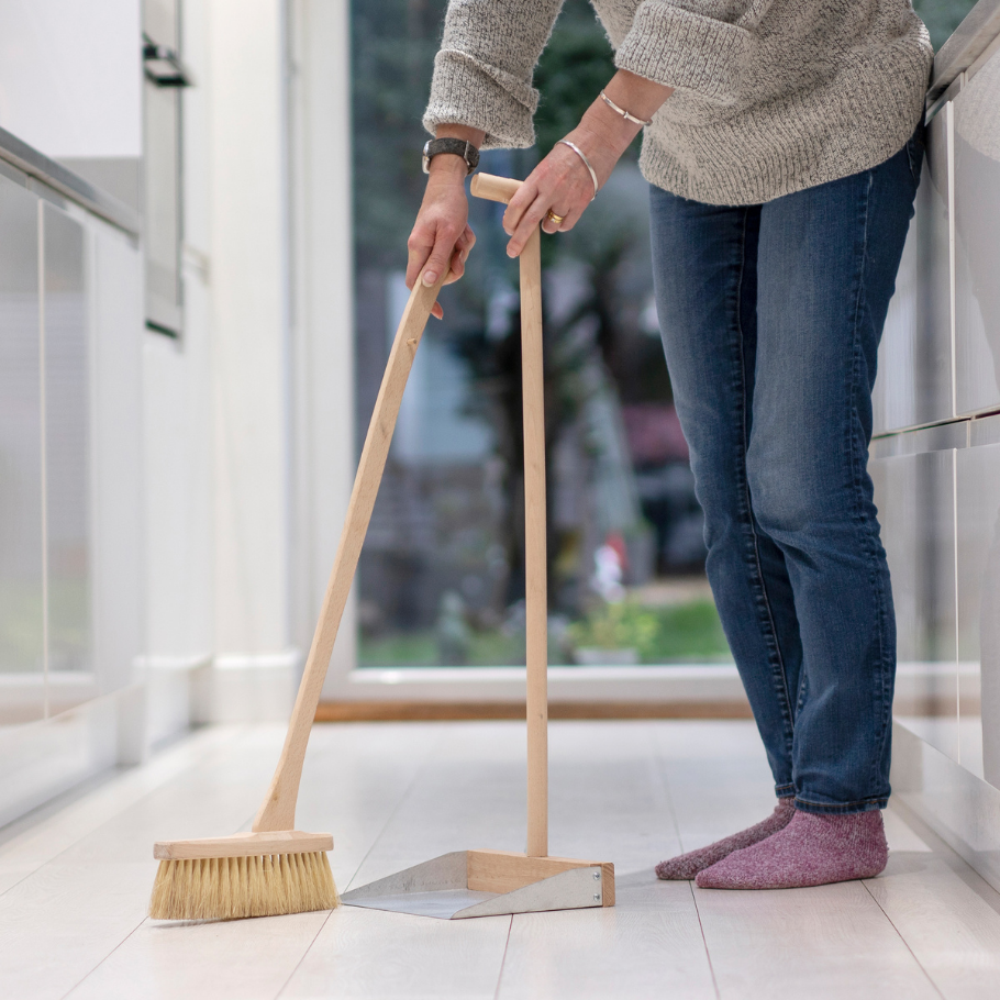 Letingi - Sópur m/náttúrulegum hárum og standandi fægjó - EcoLiving